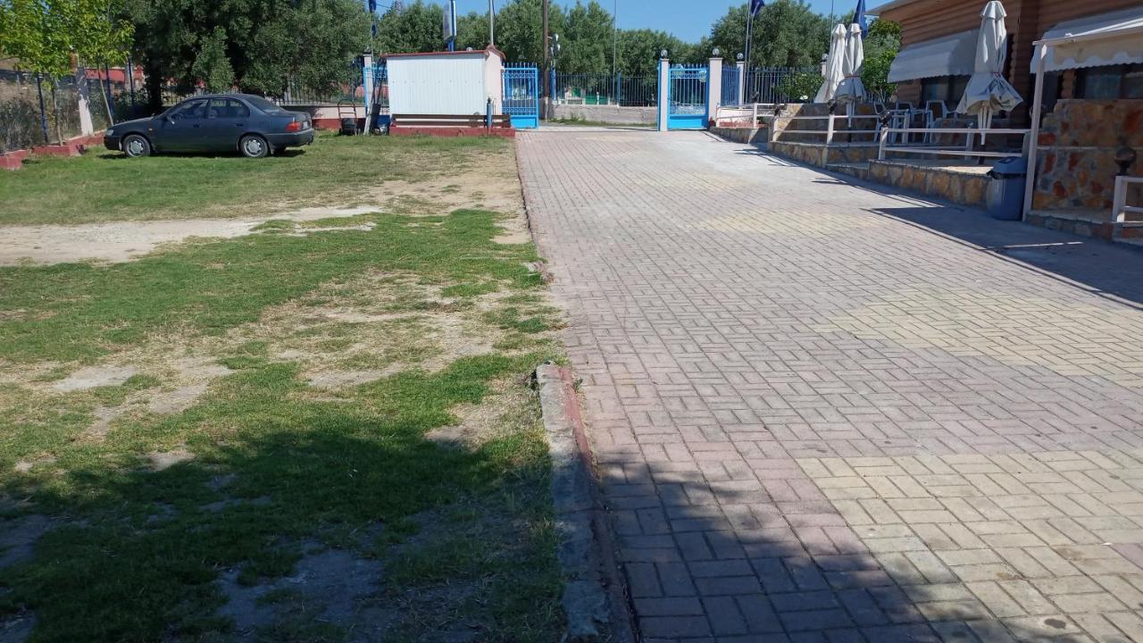 Molos Palairos Bagian luar foto