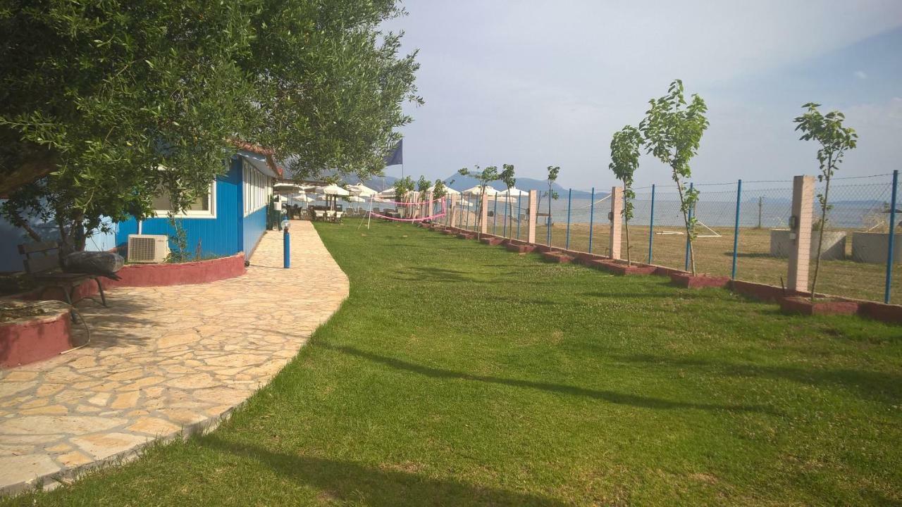 Molos Palairos Bagian luar foto